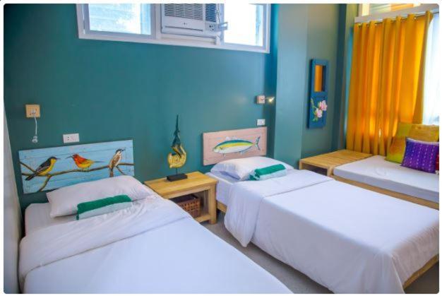 Flotsam And Jetsam Artist Beach Hostel San Juan  Ngoại thất bức ảnh