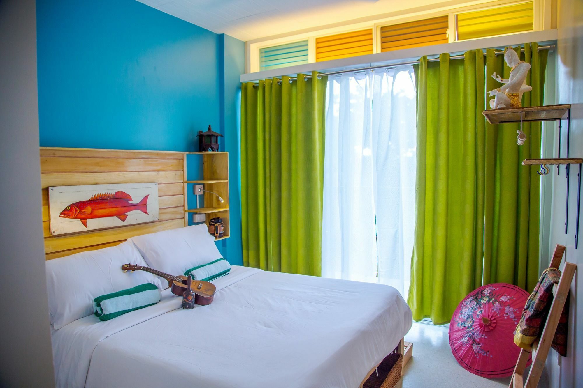 Flotsam And Jetsam Artist Beach Hostel San Juan  Ngoại thất bức ảnh