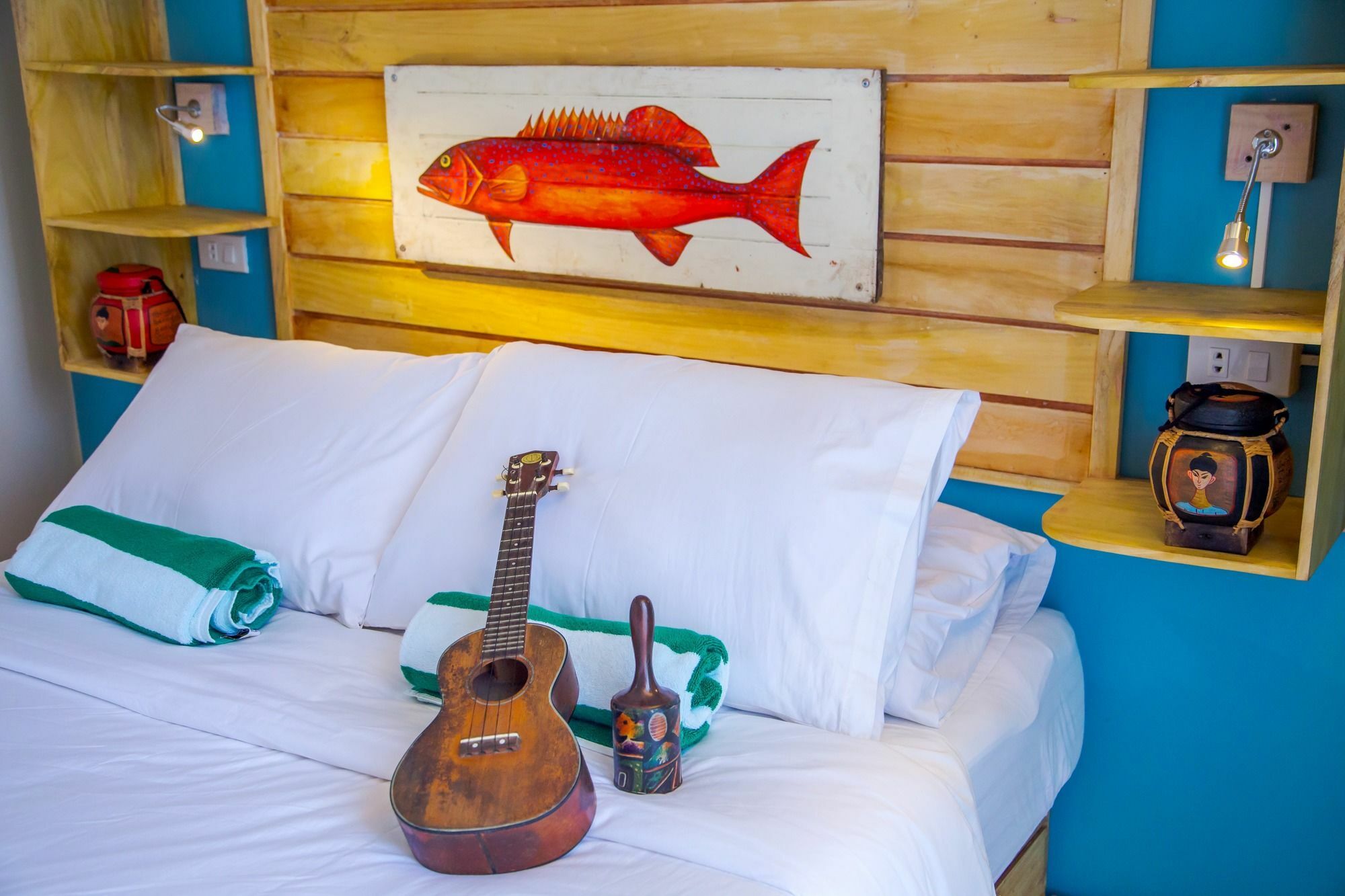 Flotsam And Jetsam Artist Beach Hostel San Juan  Ngoại thất bức ảnh